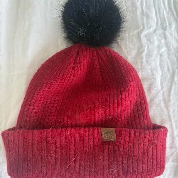 NEW Roots Red Knit Pom Pom Toque OS - Picture 2 of 2